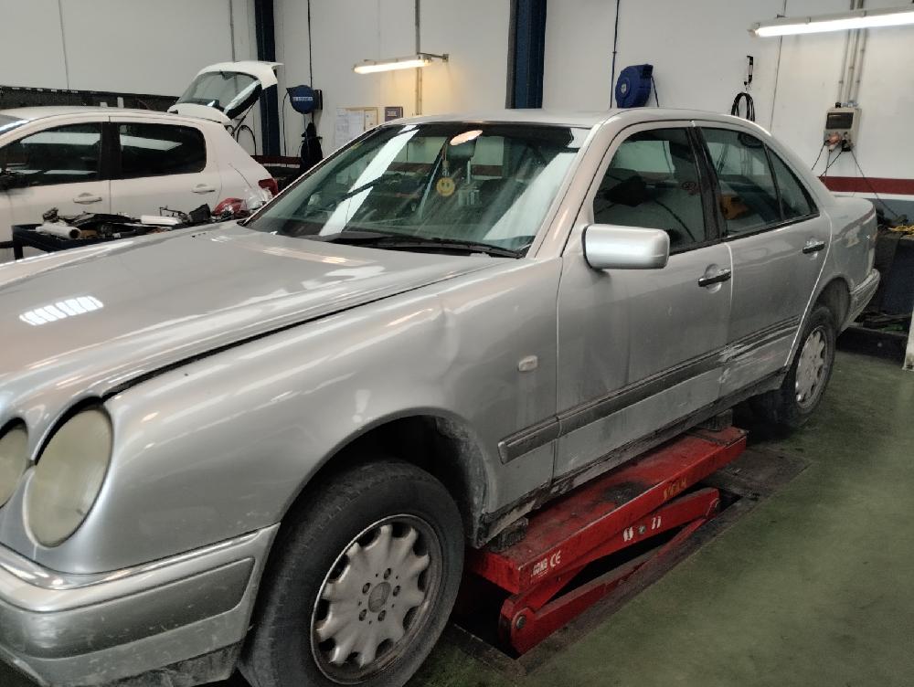 BOMBA LIMPIA MERCEDES BENZ CLASE E 1998 2.4 MT 170CV | 125KW