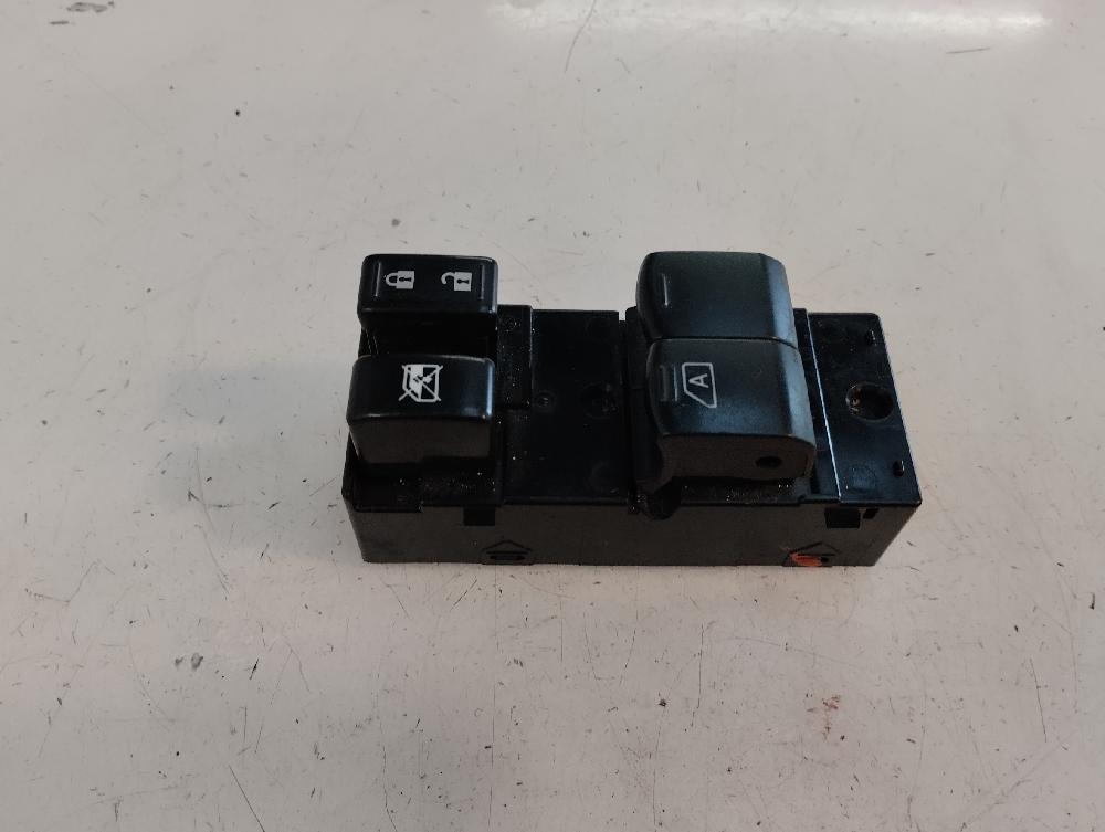 MANDO ELEVALUNAS DELANTERO IZQUIERDO NISSAN MICRA 1.2 MT 80CV