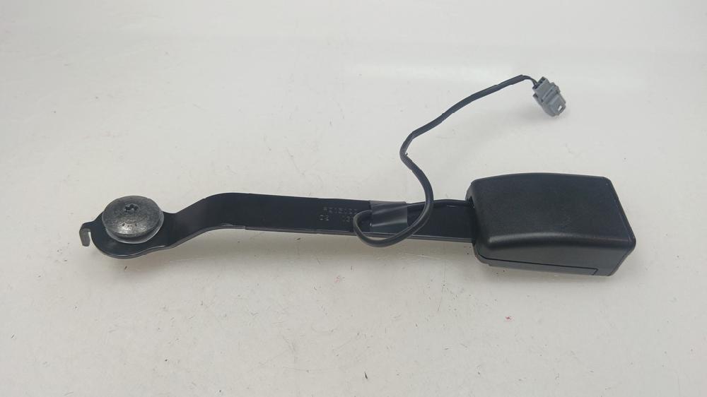 ANCLAJE CINTURON DELANTERO IZQUIERDO RENAULT CAPTUR 1.3 MT 130CV | 96KW