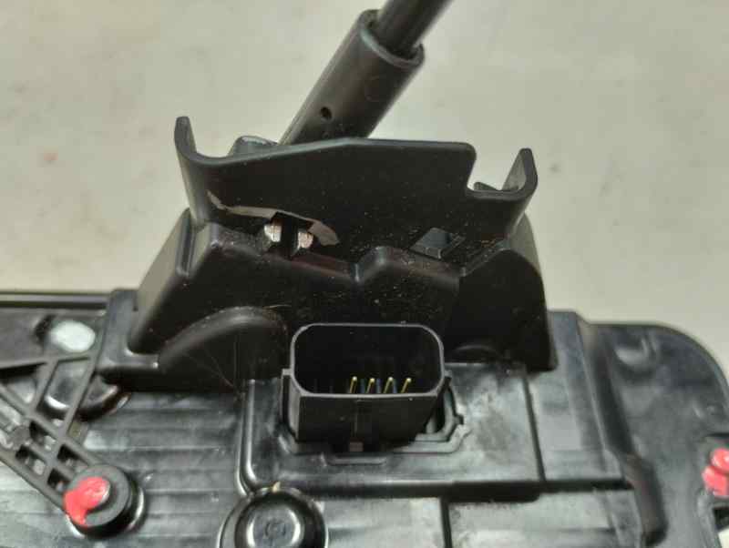 CERRADURA PUERTA DELANTERA IZQUIERDA FORD FIESTA 1.0 ECOBOOST MT 100CV | 74KW