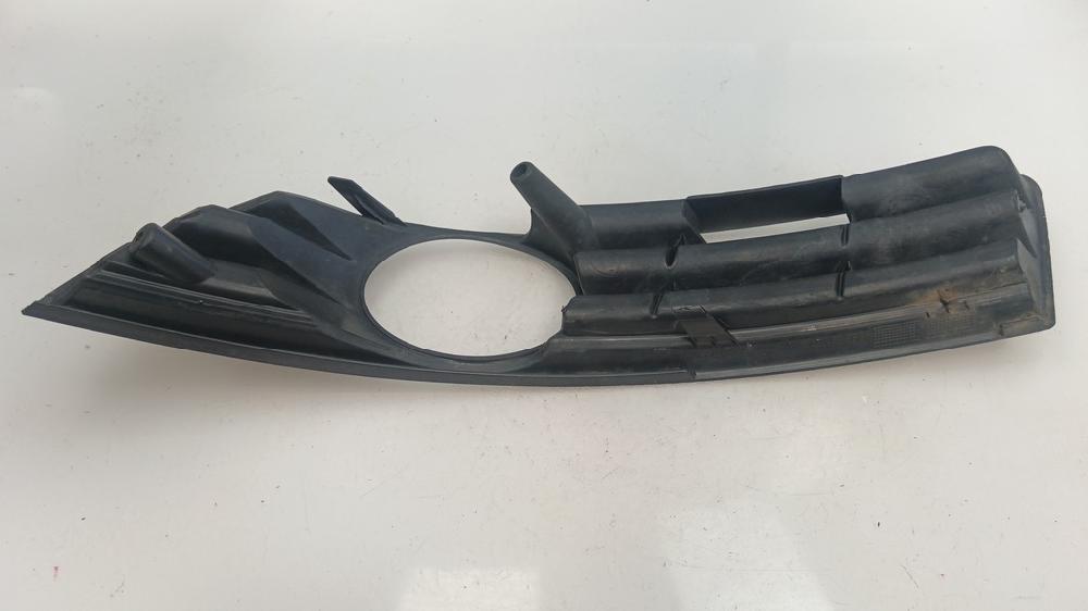 REJILLA PARAGOLPES DERECHA VOLKSWAGEN PASSAT 2.0 TDI DSG 140CV | 103KW