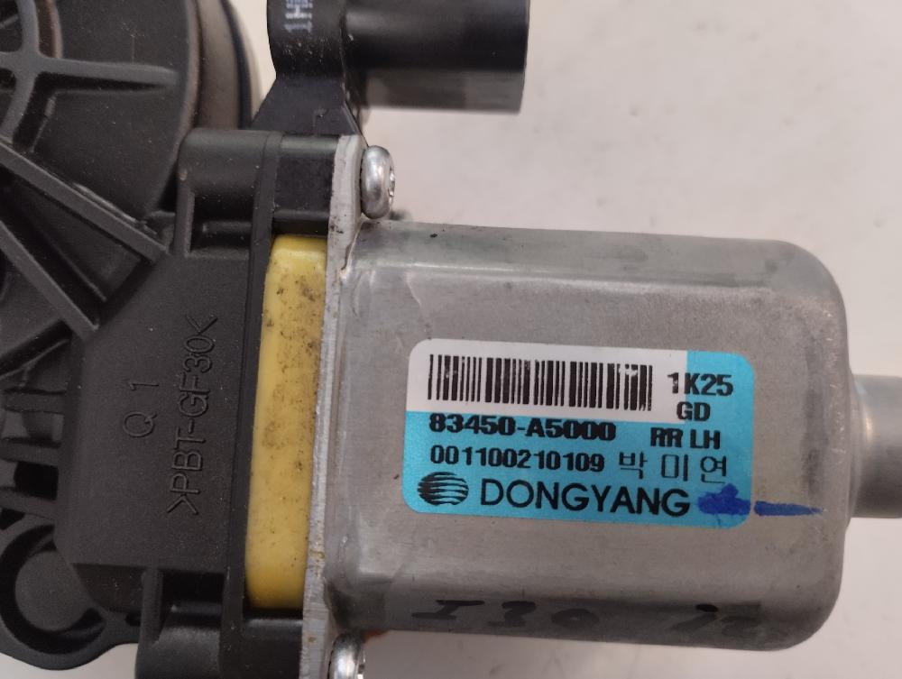 MOTOR ELEVALUNAS TRASERO IZQUIERDO HYUNDAI I30 1.4 MT 100CV | 73KW