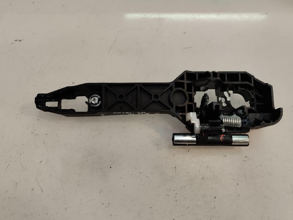 SOPORTE MANETA EXTERIOR DELANTERA IZQUIERDA HYUNDAI I10 1.0 MT 67CV | 49KW