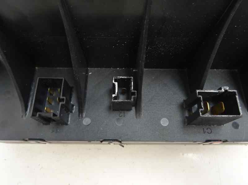 CAJA RELES FUSIBLES MERCEDES BENZ CLASE S 2004 3.2 S 320 CDI DPF 5G-TRONIC LWB 204CV