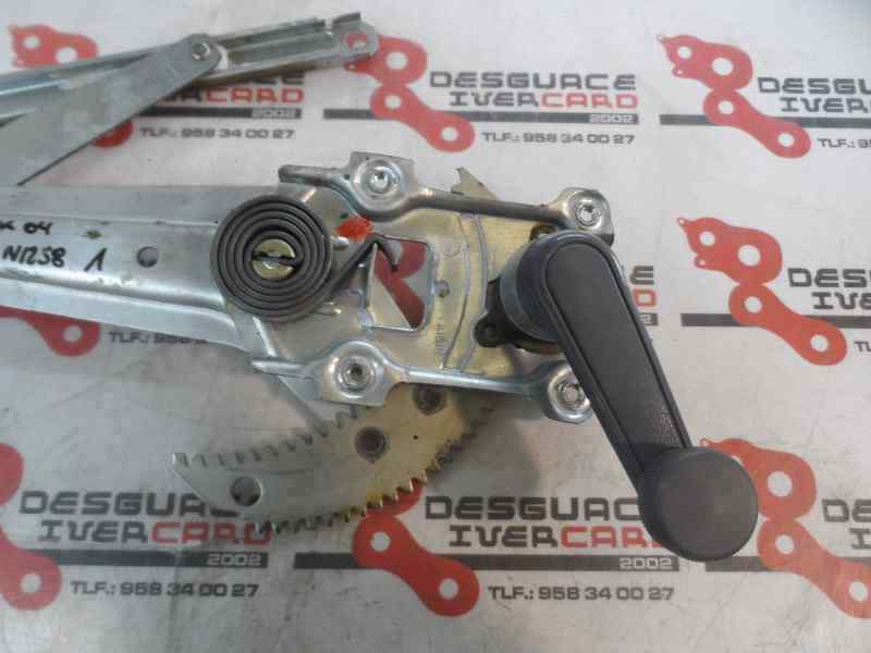 ELEVALUNAS DELANTERO DERECHO TOYOTA HILUX 2004 2.5 TD MT 101CV