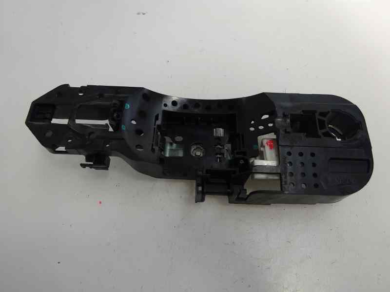 SOPORTE MANETA EXTERIOR PUERTA TRASERA IZQUIERDA RENAULT SCENIC 1.5 DCI MT 106CV