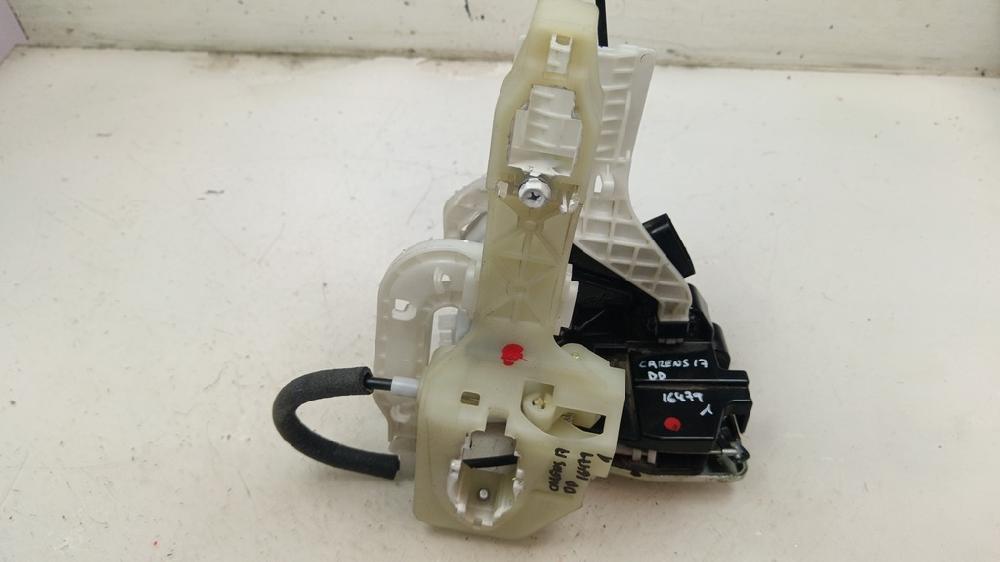 CERRADURA PUERTA DELANTERA DERECHA KIA CARENS 1.6 MT 135CV | 99KW