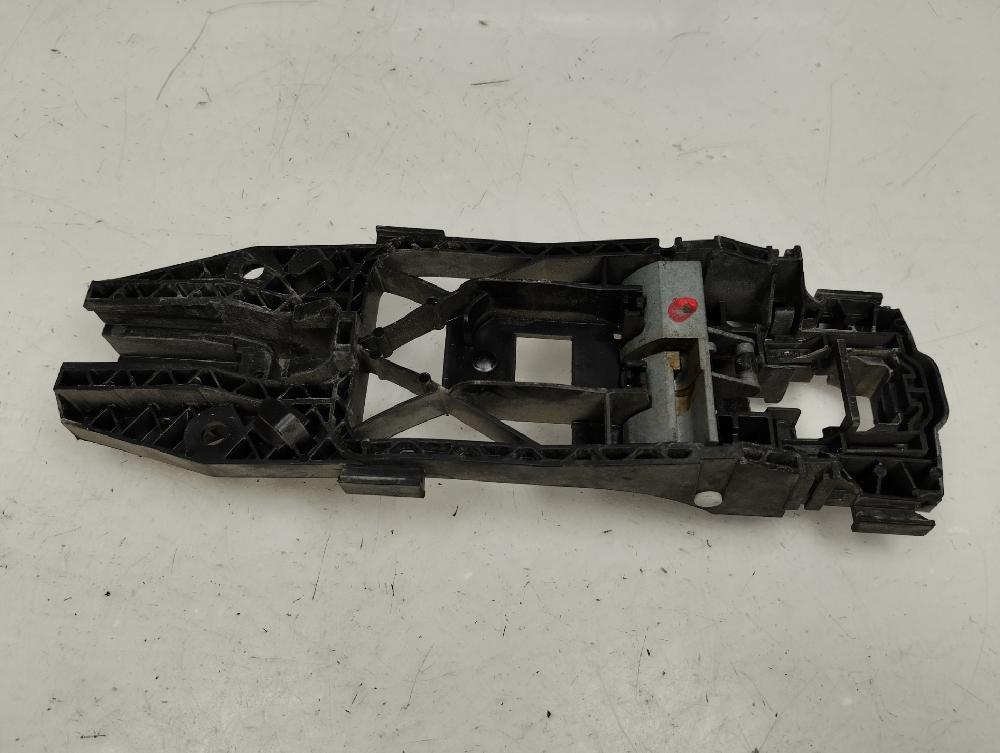 SOPORTE MANETA EXTERIOR PUERTA TRASERA IZQUIERDA SEAT LEON 1.6 TDI MT 105CV