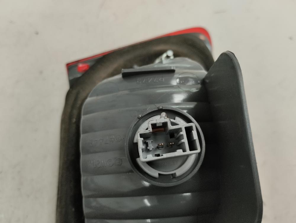 PILOTO TRASERO DERECHO INTERIOR HONDA ACCORD 2.0 MT 156CV | 115KW