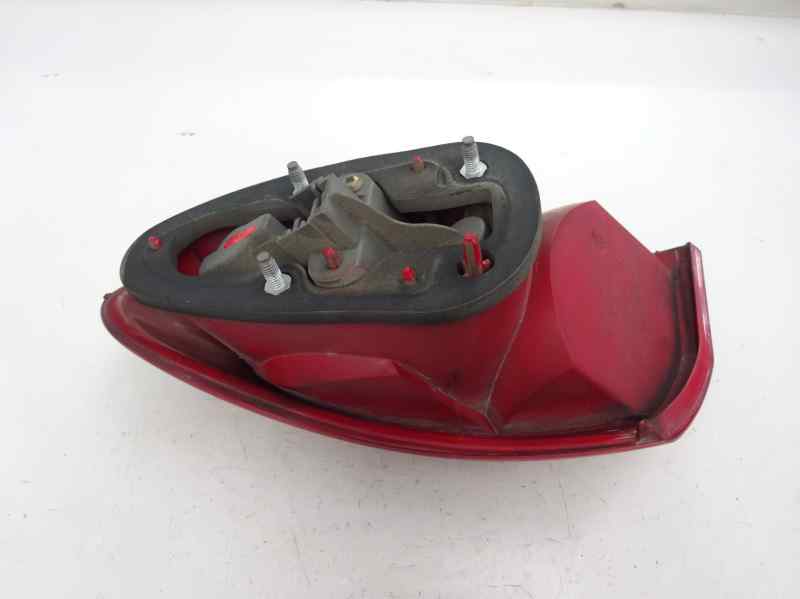 PILOTO TRASERO IZQUIERDO ALFA ROMEO 147 1.9 JTD MT 115CV
