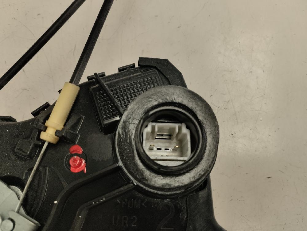 CERRADURA PUERTA DELANTERA DERECHA TOYOTA VERSO 1.6 MT 133CV