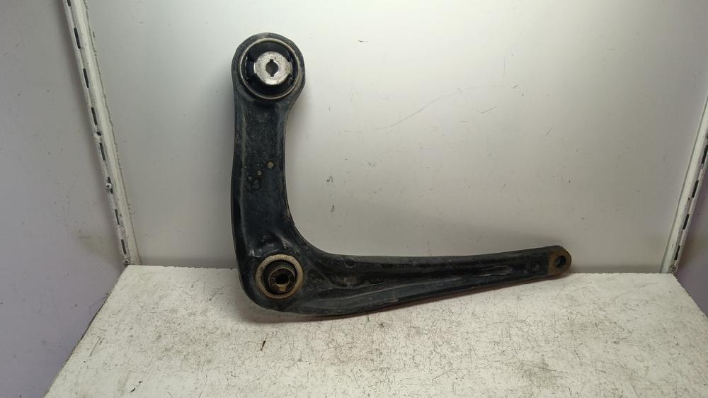 BRAZO SUSPENSION INFERIOR DELANTERO DERECHO TOYOTA PROACE 1.6 MT 115CV | 85KW