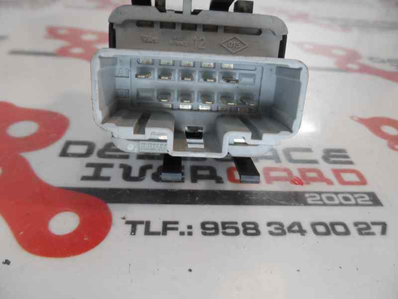 MANDO ELEVALUNAS DELANTERO IZQUIERDO RENAULT MEGANE 1.5 DCI MT 106CV