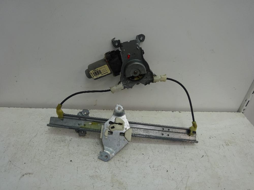ELEVALUNAS TRASERO DERECHO NISSAN QASHQAI 1.5 DCI MT FWD 106CV