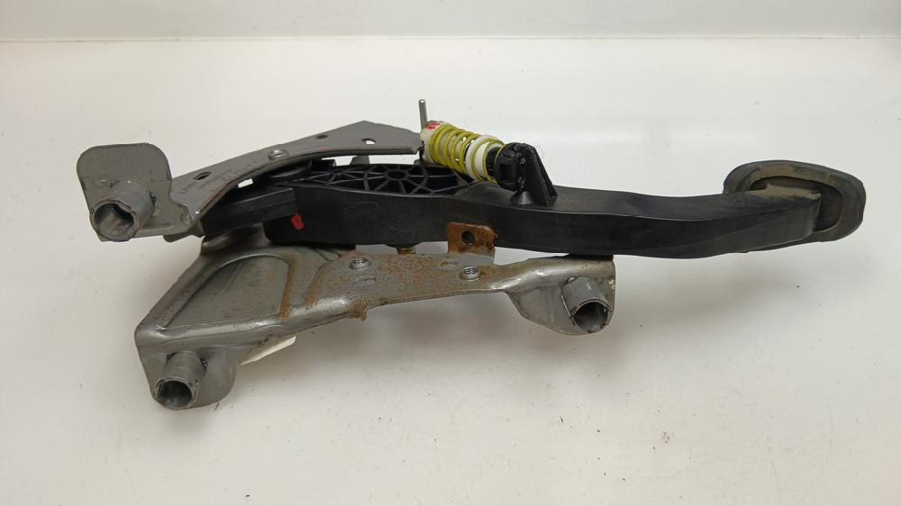 PEDAL EMBRAGUE RENAULT MEGANE 1.2 TCE MT 130CV | 97KW