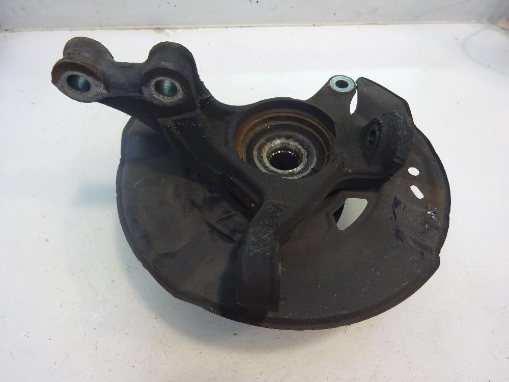 MANGUETA DELANTERA IZQUIERDA TOYOTA YARIS 1.3 MT 87CV | 64KW