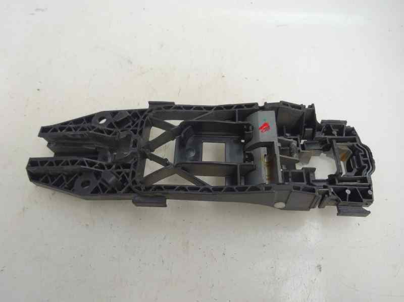 SOPORTE MANETA EXTERIOR PUERTA TRASERA IZQUIERDA VOLKSWAGEN GOLF 1.4 TSI MT 125CV | 92KW
