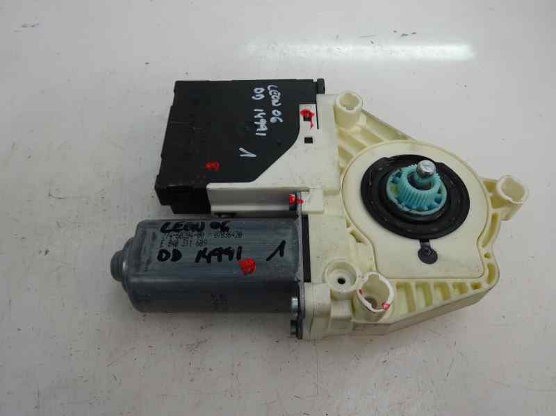 MOTOR ELEVALUNAS DELANTERO DERECHO SEAT LEON 2.0 TDI MT 140CV