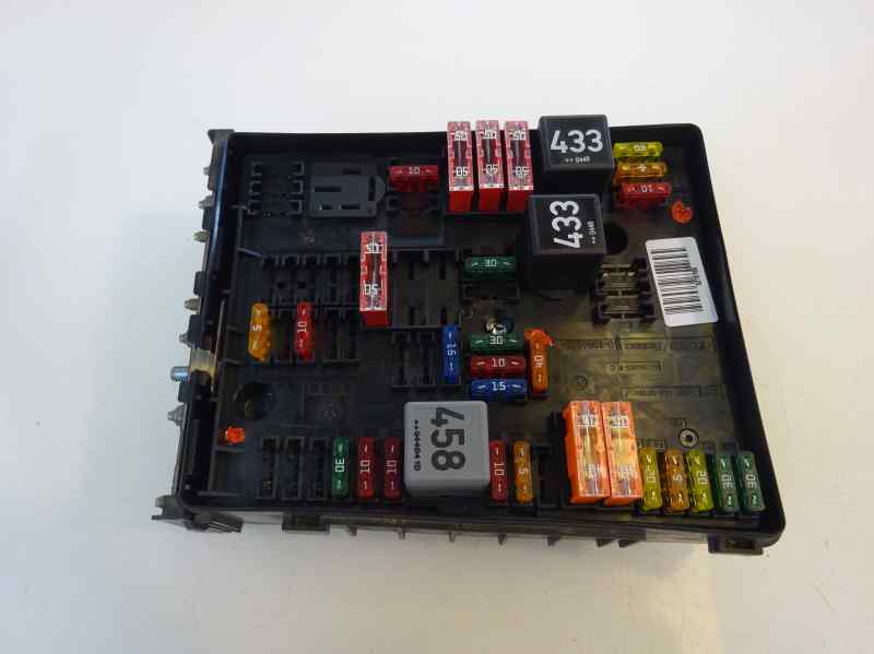 CAJA RELES FUSIBLES AUDI A3 1.9 TDI MT 105CV