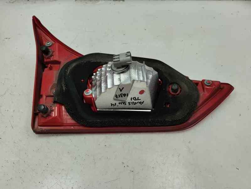 PILOTO TRASERO DERECHO INTERIOR TOYOTA AURIS 2.0 D-4D MT 124CV | 91KW