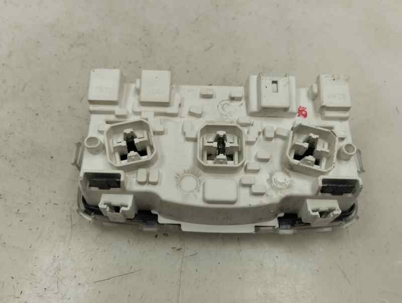 LUZ INTERIOR PEUGEOT 2008 1.6 MT 120CV | 88KW