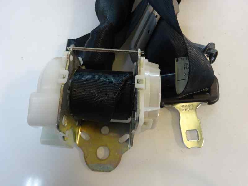 CINTURON SEGURIDAD TRASERO IZQUIERDO TOYOTA YARIS 1.4 MT 90CV | 66KW