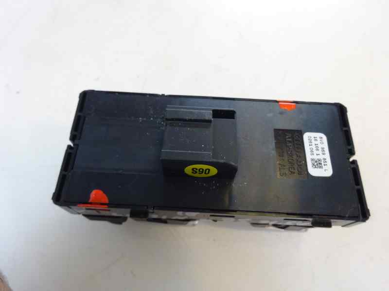 MANDO ELEVALUNAS DELANTERO IZQUIERDO AUDI A3 1.6 TDI MT 110CV