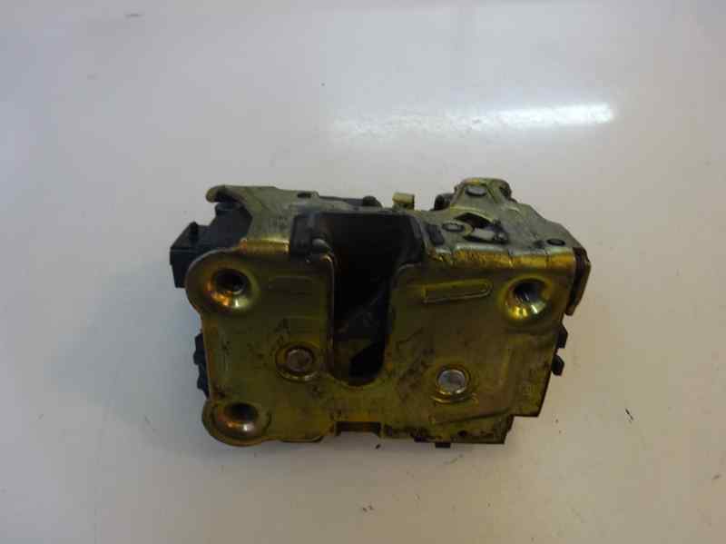 CERRADURA PUERTA DELANTERA DERECHA RENAULT CLIO 1.4 MT 80CV