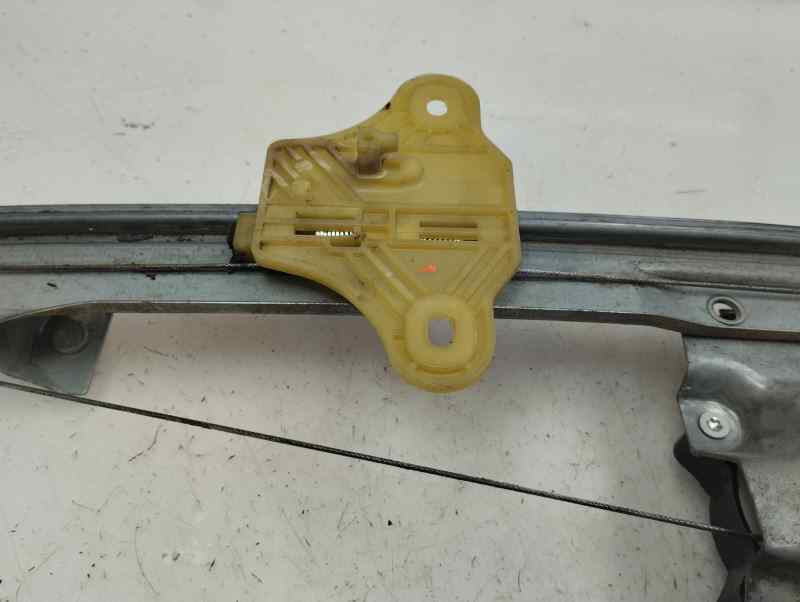 ELEVALUNAS DELANTERO DERECHO RENAULT CLIO 0.9 TSE MT 90CV