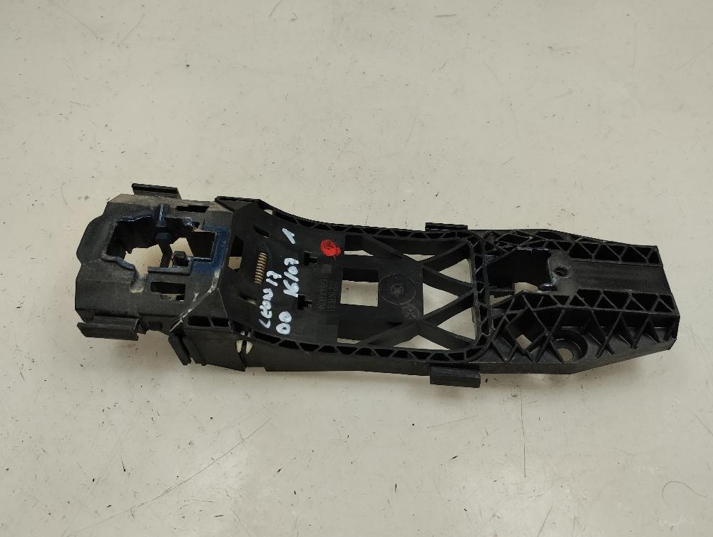 SOPORTE MANETA EXTERIOR DELANTERA DERECHA SEAT LEON 1.6 TDI MT 105CV