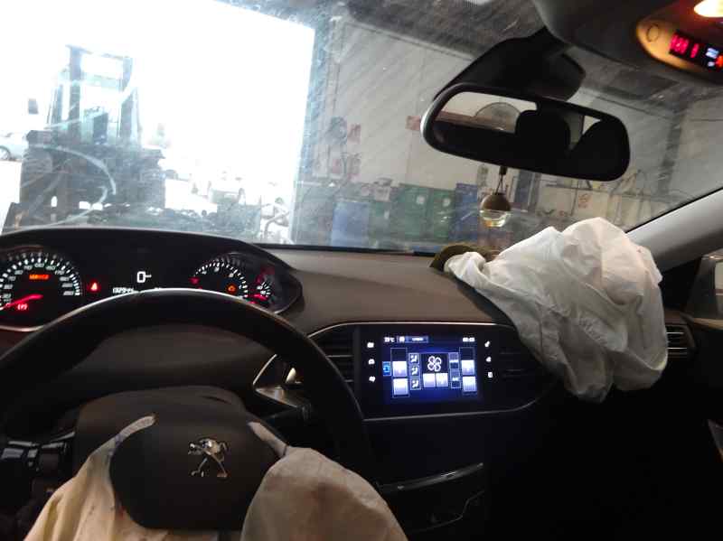 GUANTERA PEUGEOT 308 2017 1.6 BLUEHDI MT 120CV