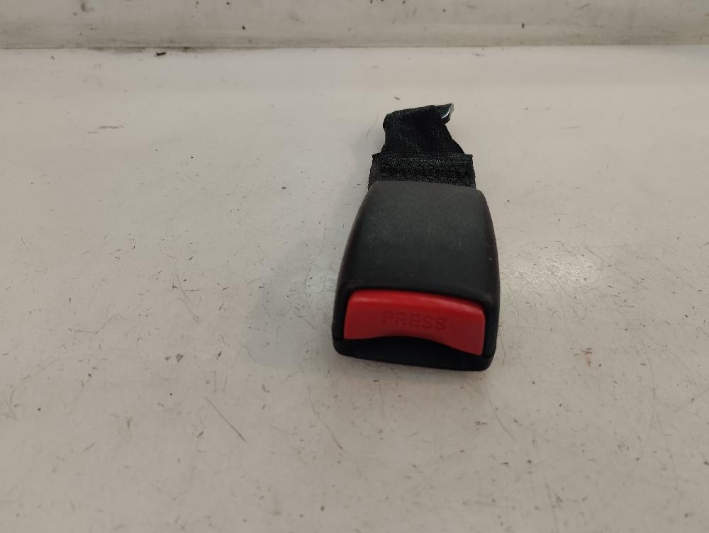 ANCLAJE CINTURON TRASERO IZQUIERDO NISSAN MICRA 1.2 MT 80CV