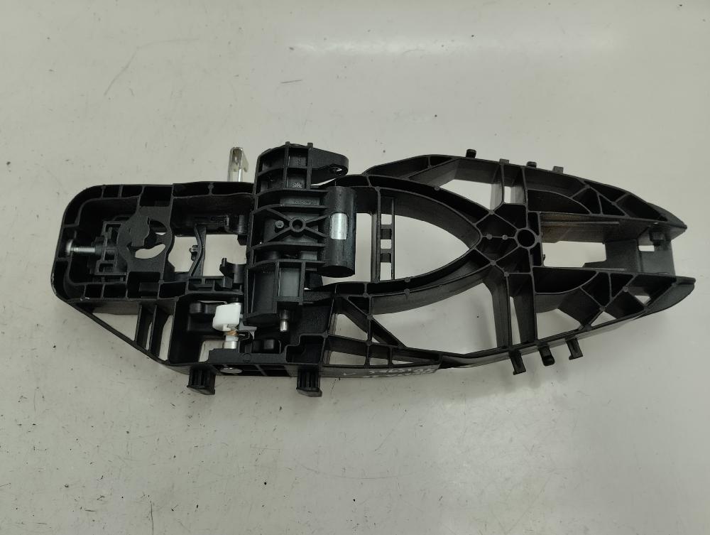 SOPORTE MANETA EXTERIOR PUERTA TRASERA DERECHA FORD FIESTA 2020 1.5 TDCI DURATORQ MT 85CV | 63KW