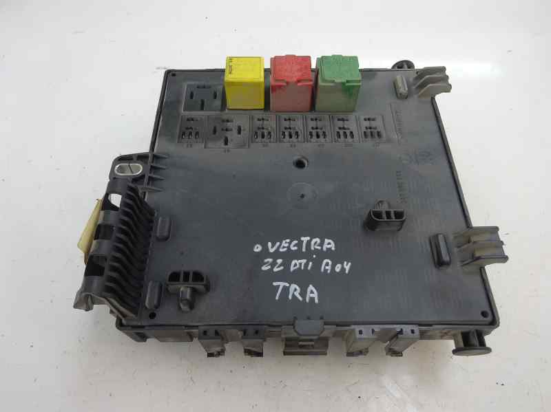 CAJA RELES FUSIBLES OPEL VECTRA 2.2 DTI MT 125CV | 92KW