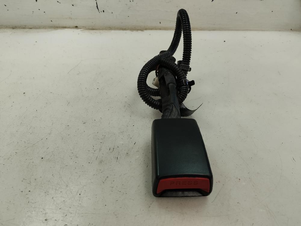 ANCLAJE CINTURON DELANTERO IZQUIERDO HYUNDAI I40 1.7 CRDI MT 141CV