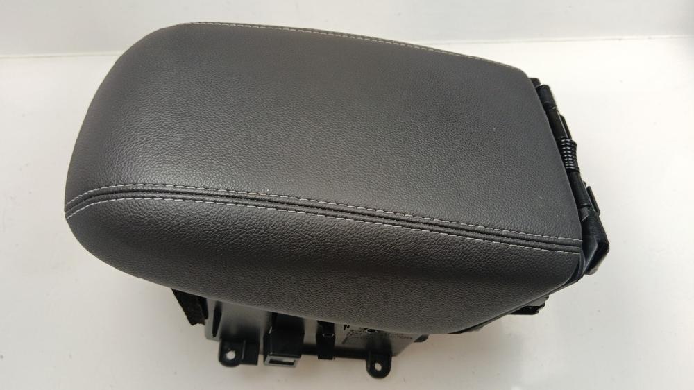 APOYABRAZOS CENTRAL FORD KUGA 1.5 MT 120CV