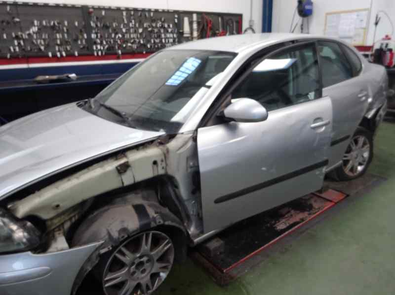 CERRADURA PUERTA DELANTERA DERECHA SEAT CORDOBA 2004 1.9 MT 100CV | 74KW