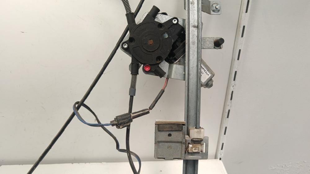 ELEVALUNAS DELANTERO DERECHO CITROEN BERLINGO 1.9 D 69CV