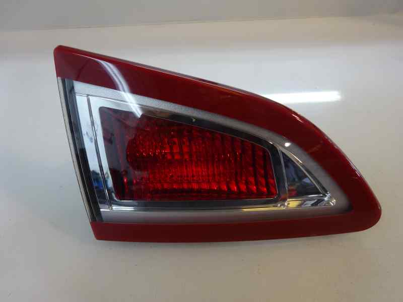 PILOTO TRASERO DERECHO INTERIOR RENAULT SCENIC 1.9 DCI MT 130CV