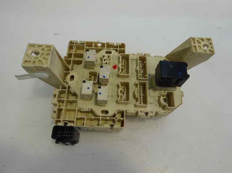 CAJA RELES FUSIBLES SUZUKI SWIFT 1.3 MT 67CV