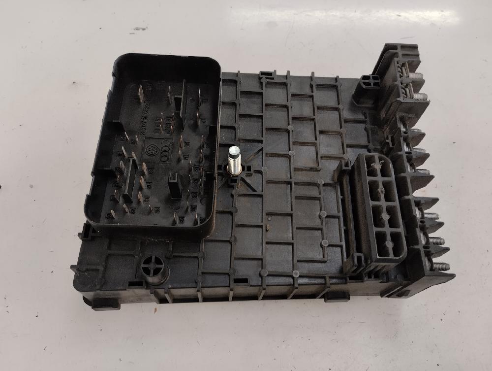 CAJA RELES FUSIBLES VOLKSWAGEN PASSAT 2.0 TDI 4MOTION DSG 170CV