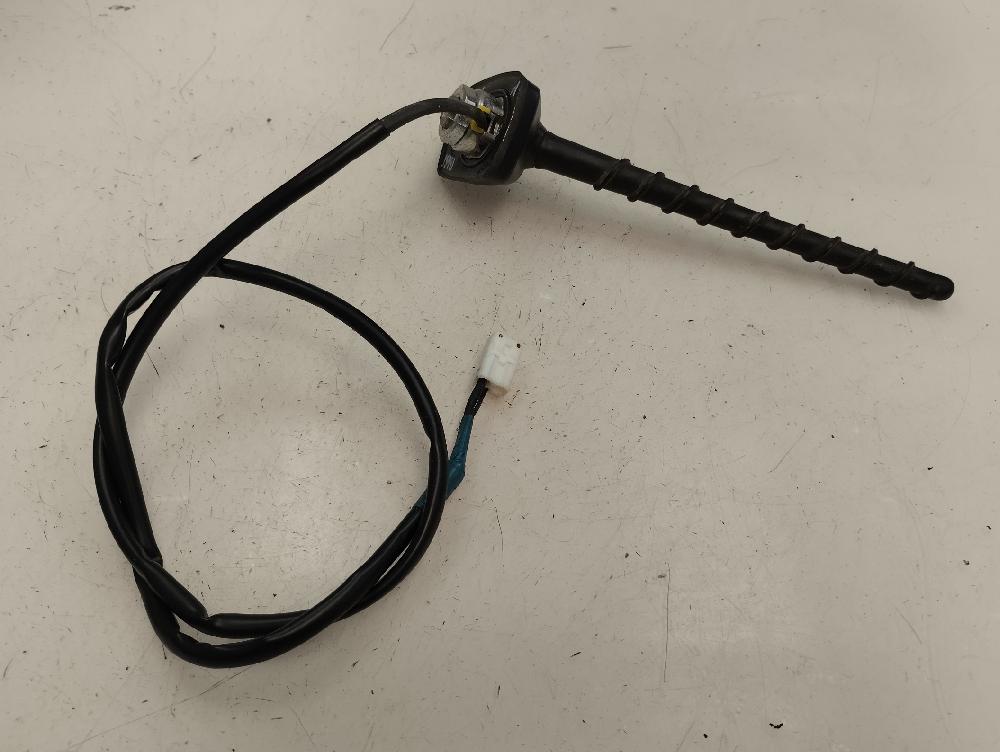 ANTENA TOYOTA YARIS 2015 1.5 MT 106CV