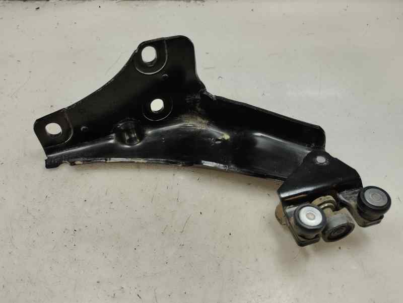 PUERTA LATERAL CORREDERA IZQUIERDA PEUGEOT PARTNER 1.6 MT 99CV | 73KW