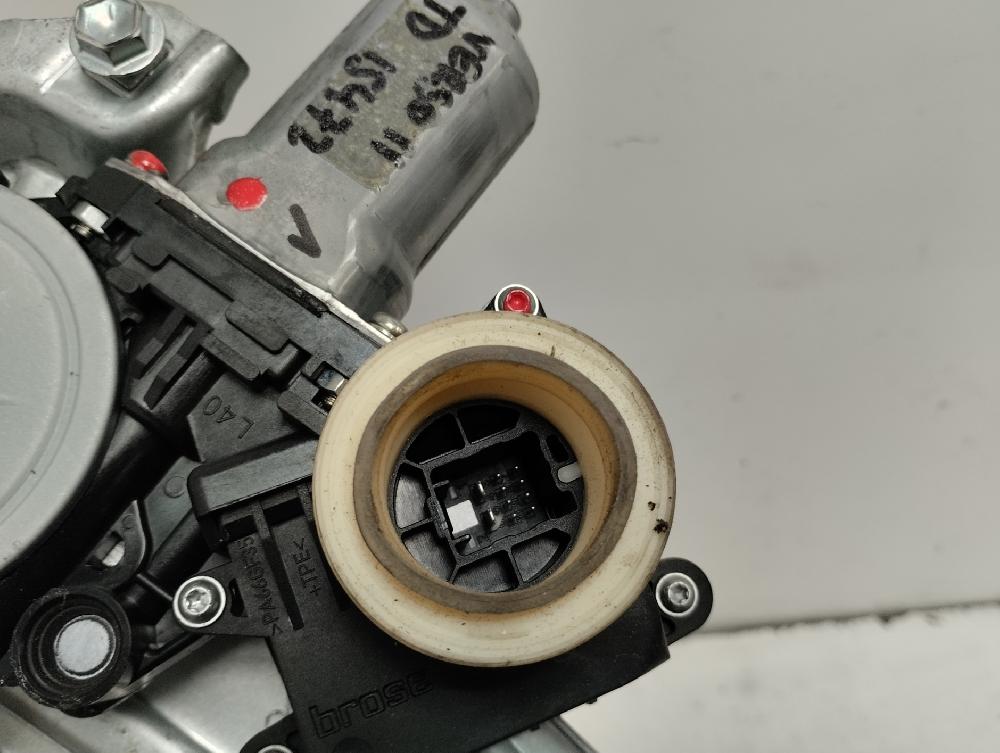 ELEVALUNAS TRASERO DERECHO TOYOTA VERSO 1.6 MT 133CV