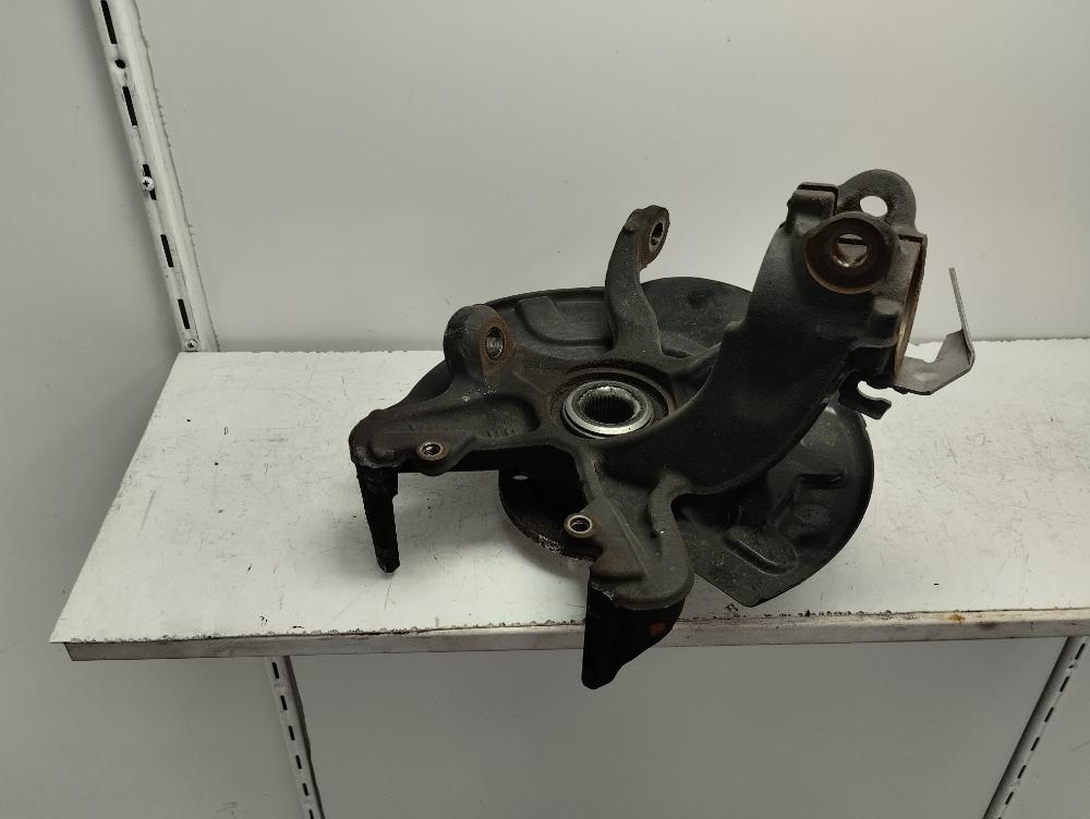 MANGUETA DELANTERA IZQUIERDA SKODA FABIA 1.0 TSI MT 95CV