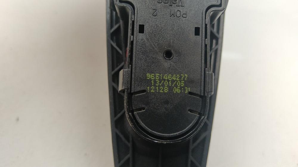 MANDO ELEVALUNAS DELANTERO IZQUIERDO CITROEN C4 2005 1.6 HDI MT 110CV