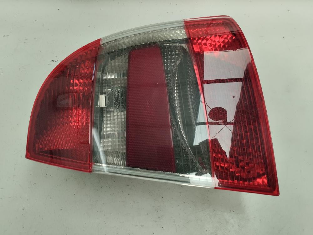 PILOTO TRASERO DERECHO SKODA SUPERB 2.0 TDI MT 140CV | 103KW