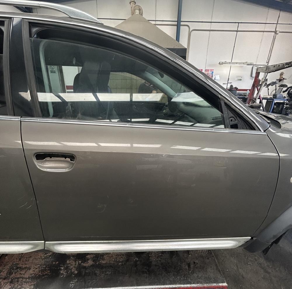 PUERTA DELANTERA DERECHA AUDI ALLROAD 2.5 TDI QUATTRO MT 180CV