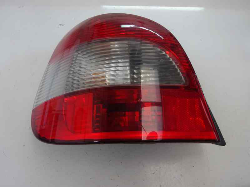PILOTO TRASERO IZQUIERDO RENAULT SCENIC 1.6 16V MT 107CV
