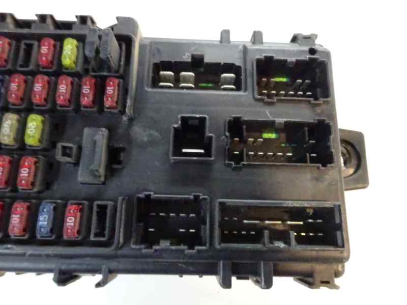 CAJA RELES FUSIBLES HYUNDAI SANTA FE 2.0 CRDI MT 112CV | 82KW